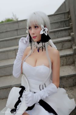强摸秘书人妻大乳BD
